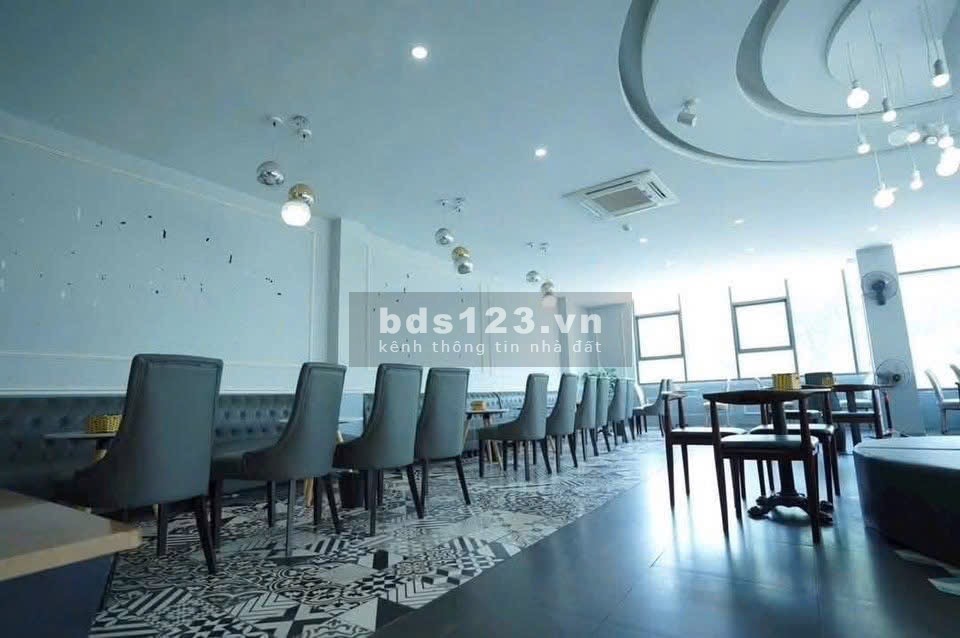 BÁN TOÀ NHÀ 9 TẦNG 2 MẶT TIỀN NGAY ĐƯỜNG LÊ HOÀN TRUNG TÂM TP THANH HOÁ