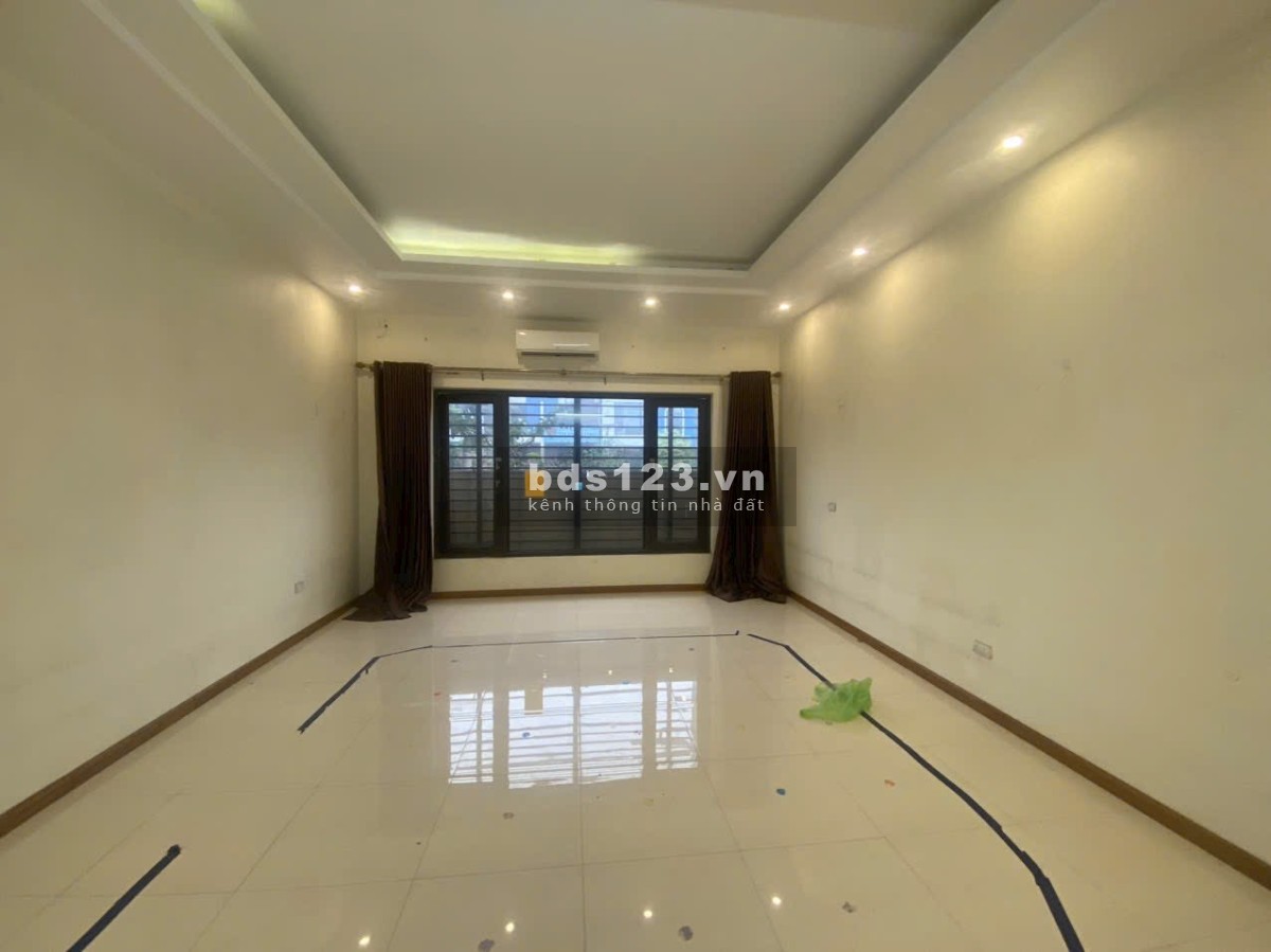  BÁN NHÀ 4 TẦNG MẶT PHỐ LẠC LONG QUÂN – TRUNG TÂM TP THANH HÓA 