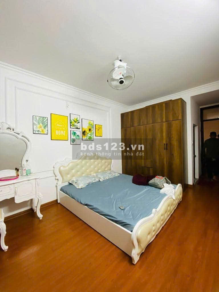 Bán nhà đẹp Hoàng Mai 35m2 6.4 tỷ