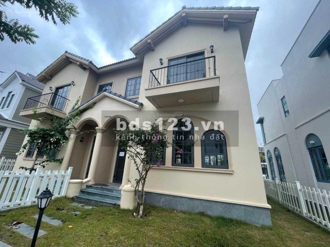 Căn Biệt Thự Song Lập Florida