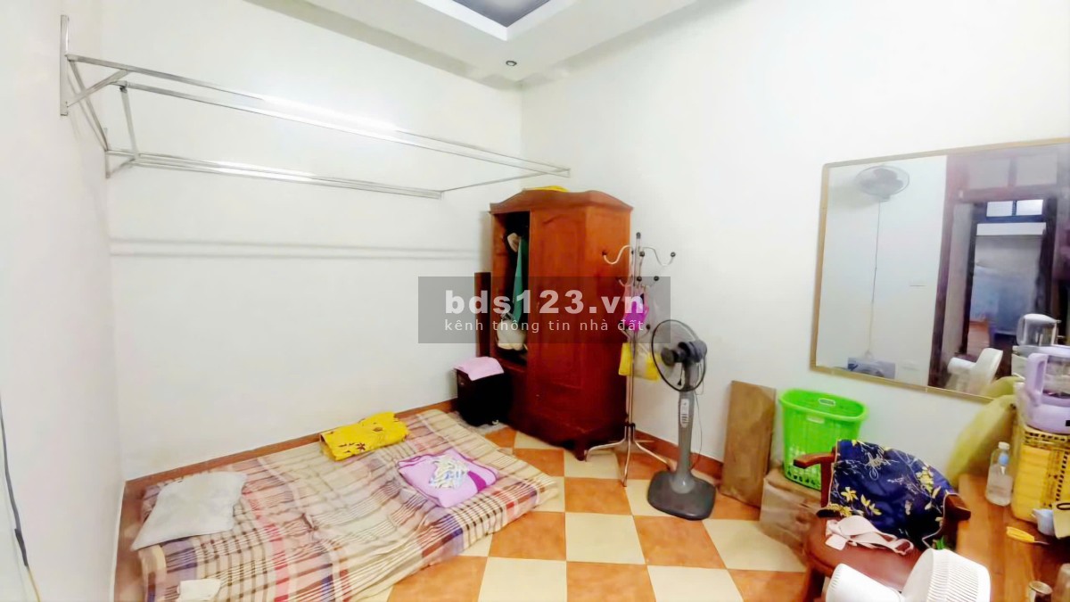 Bán nhà Hoàng Hoa Thám 54m² ngõ thoáng gần phố giá đầu tư 9 tỷ