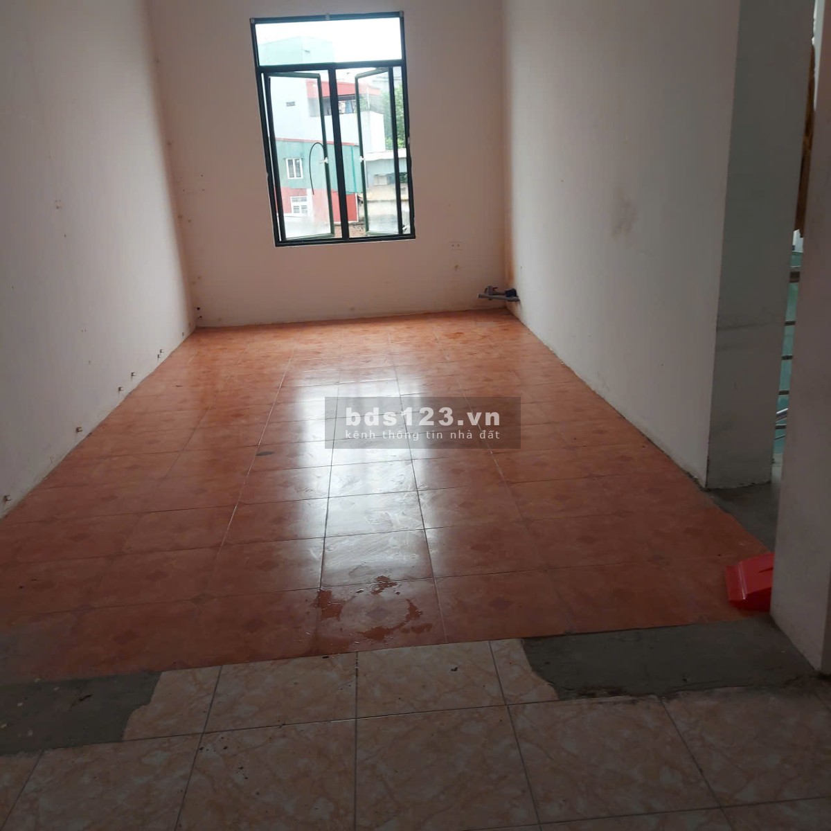 Công ty cần cho thuê 300m tầng 2 làm kho hàng lâu dài (có vận…