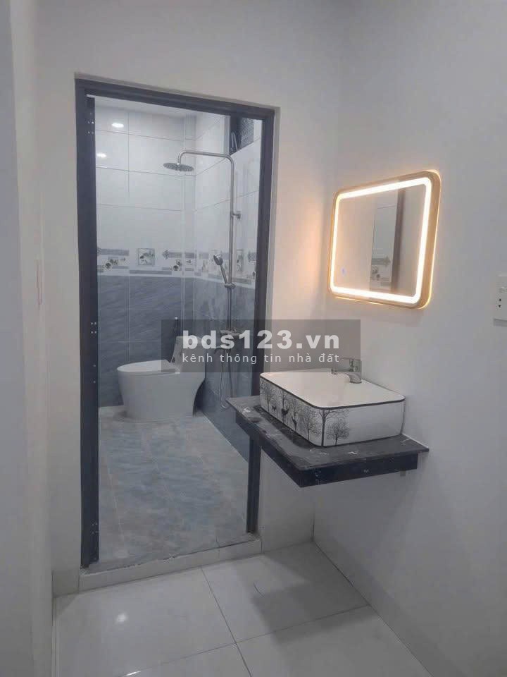 Giá 2 Tỷ 1 – Nhà Trệt Lầu Đẹp Tại Tân Định, Bến Cát,…