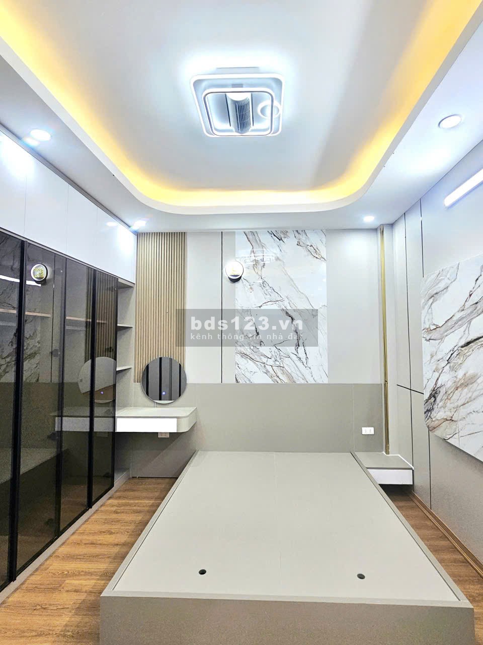 BÁN NHÀ – ĐỐNG ĐA – 38M2- 6 TẦNG – THANG MÁY – NHỈNH 11 TỶ