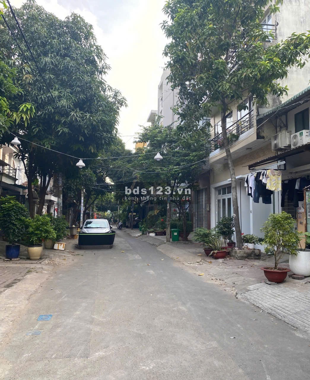 Bán nhà 1 trệt 3 lầu siêu đẹp Nguyễn Gia Trí (nối dài) P25…