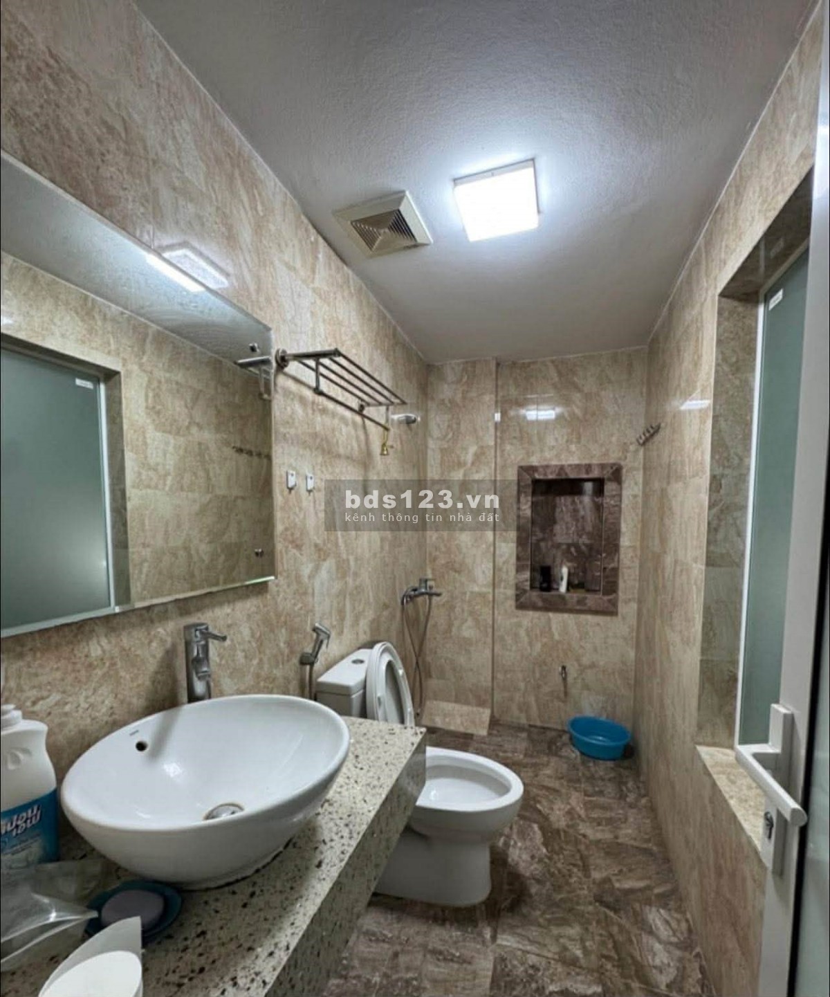 BÁN NHÀ GẦN HỒ BA MẪU 42m2*5T MT RỘNG, 30M RA Ô TÔ TRÁNH, NGÕ…