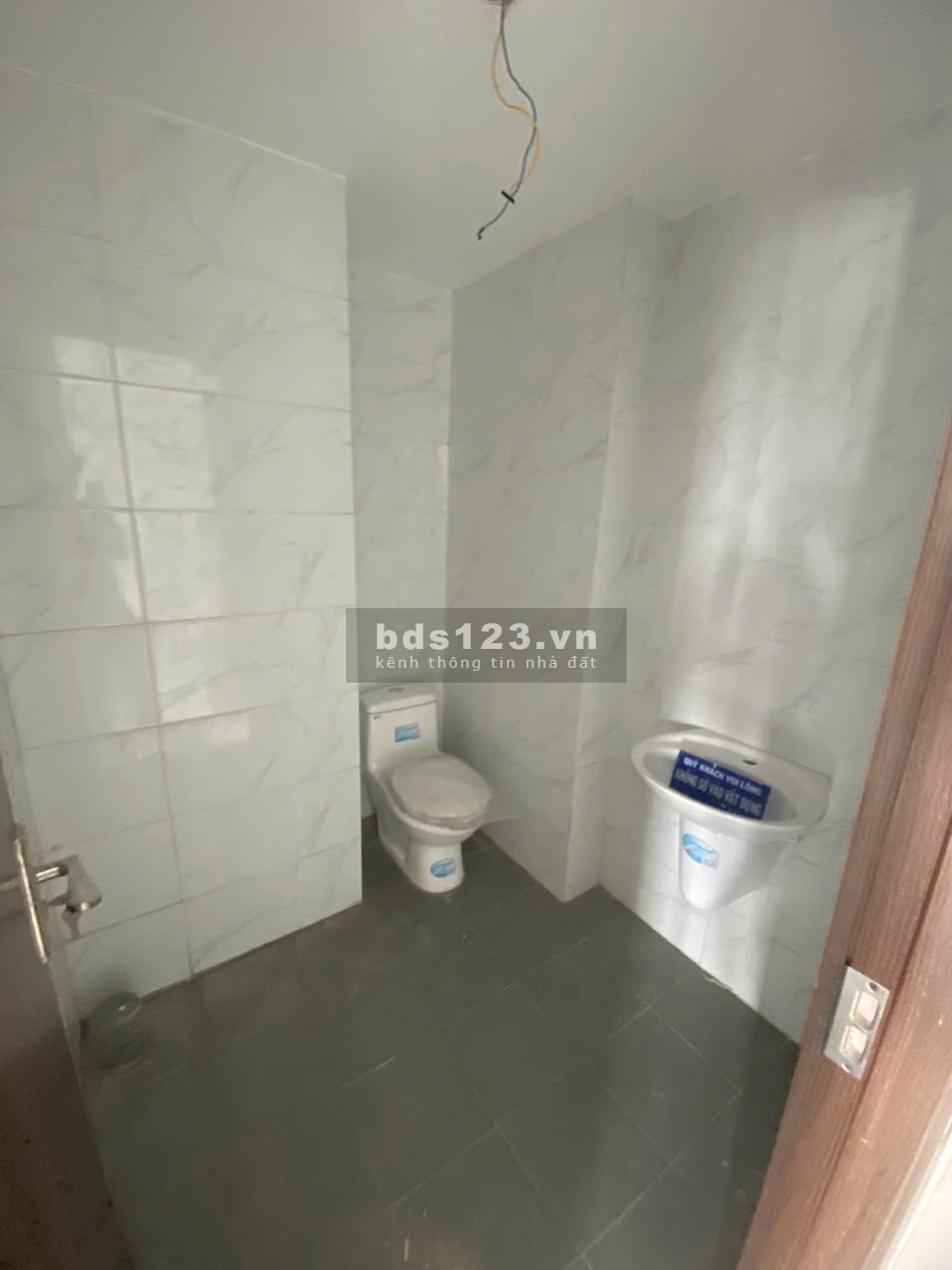 Cần bán căn hộ Thăng Long 40m2 giá 858Tr VND, có hỗ trợ vay 70% giá trị