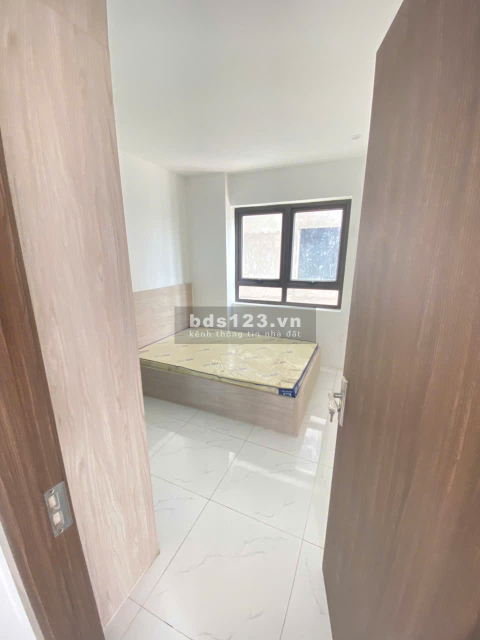 Cần bán căn hộ Thăng Long 40m2 giá 858Tr VND, có hỗ trợ vay 70% giá trị