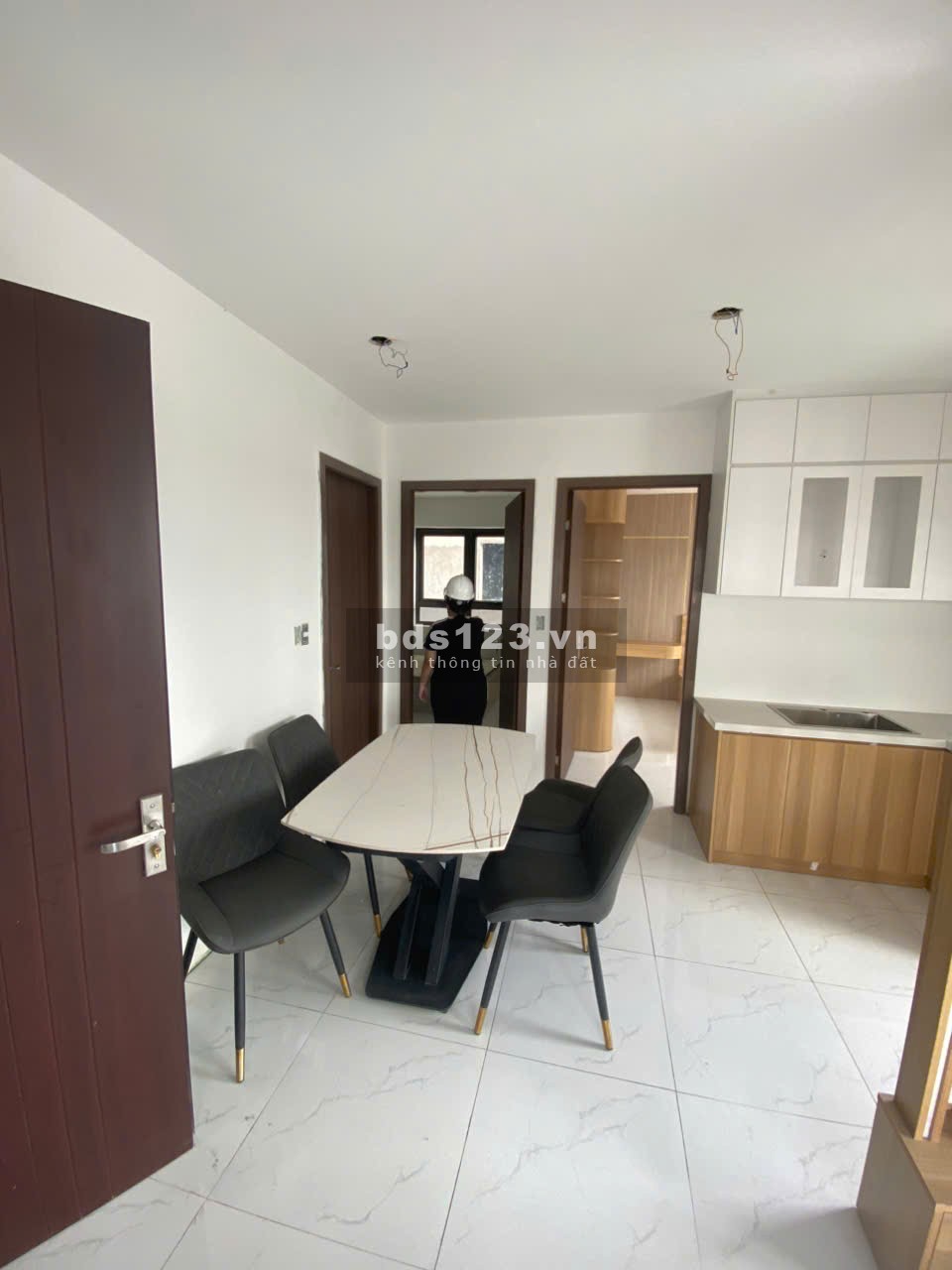 Cần bán căn hộ Thăng Long 40m2 giá 858Tr VND, có hỗ trợ vay 70% giá trị