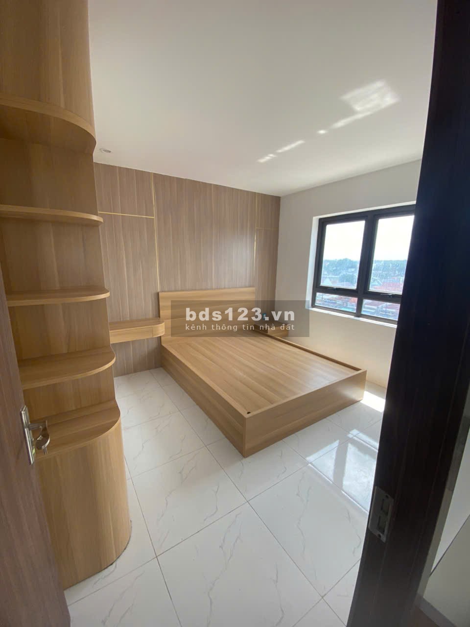 Cần bán căn hộ Thăng Long 40m2 giá 858Tr VND, có hỗ trợ vay 70% giá trị