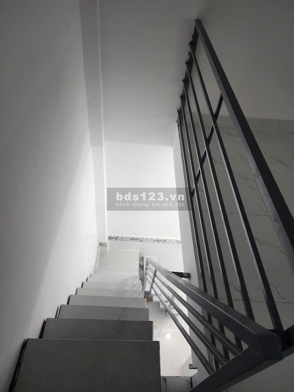 Đinh cư nước ngoài bán nhà đẹp chính chủ cần bán gấp nhà…