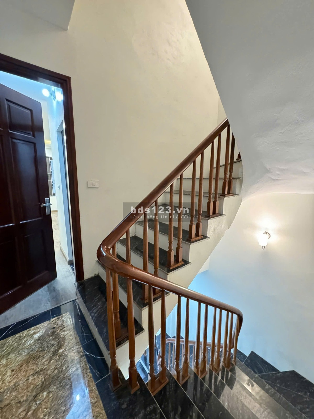 Nhà đẹp Văn Quán – 38M², 5 tầng, 3 phòng ngủ – Gía 6,95…