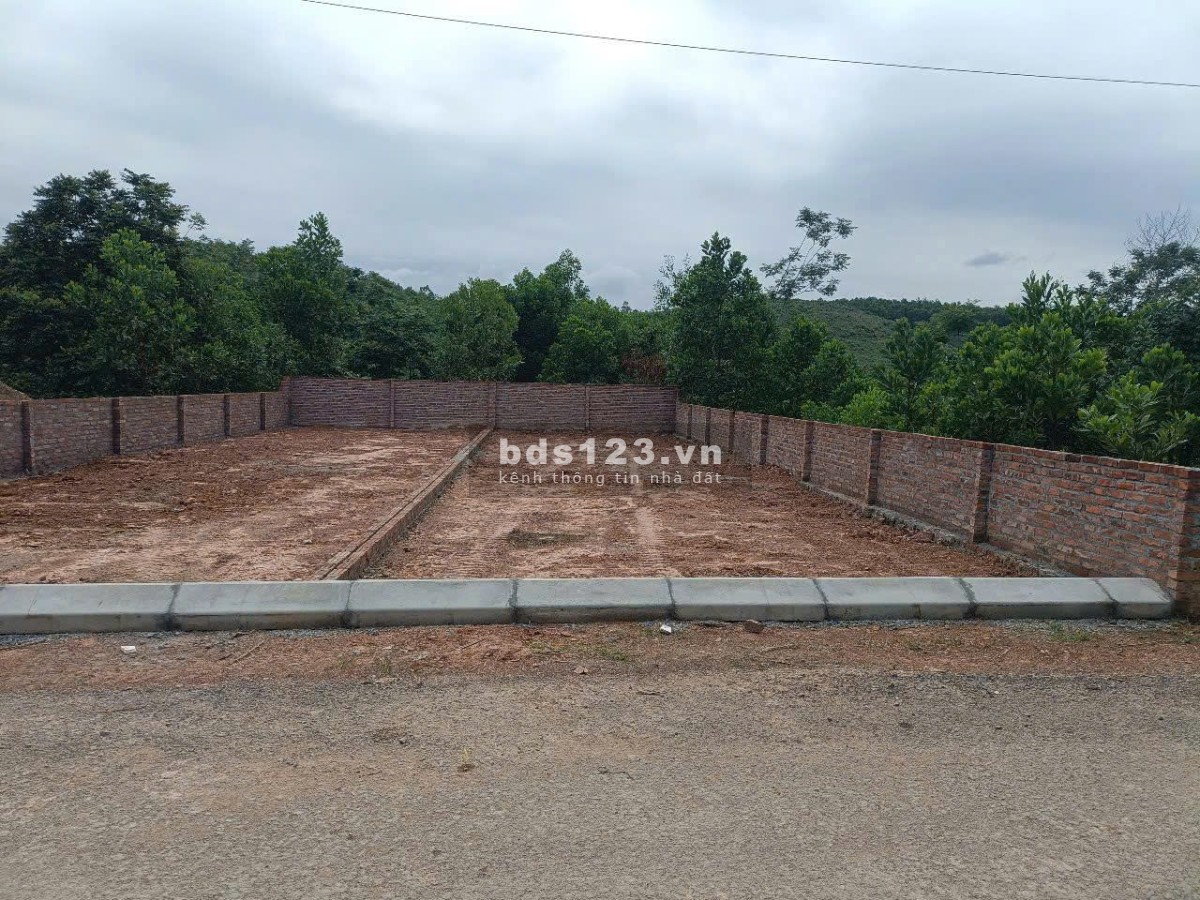 Đất đẹp giá rẻ gần KCN đang khởi công tại Lạc Thủy,…