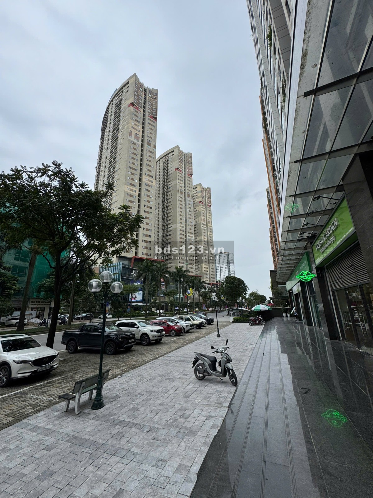 CCho thuê shophouse chân đế chung cư La Casta Văn Phú diện tích …