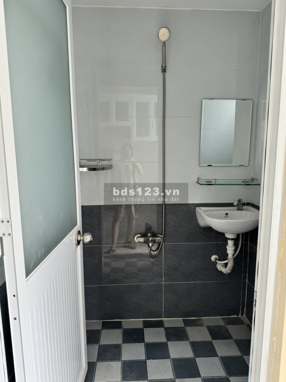 Cho thuê phòng trọ khu Bàu Cát, khu vực trung tâm quận Tân Bình