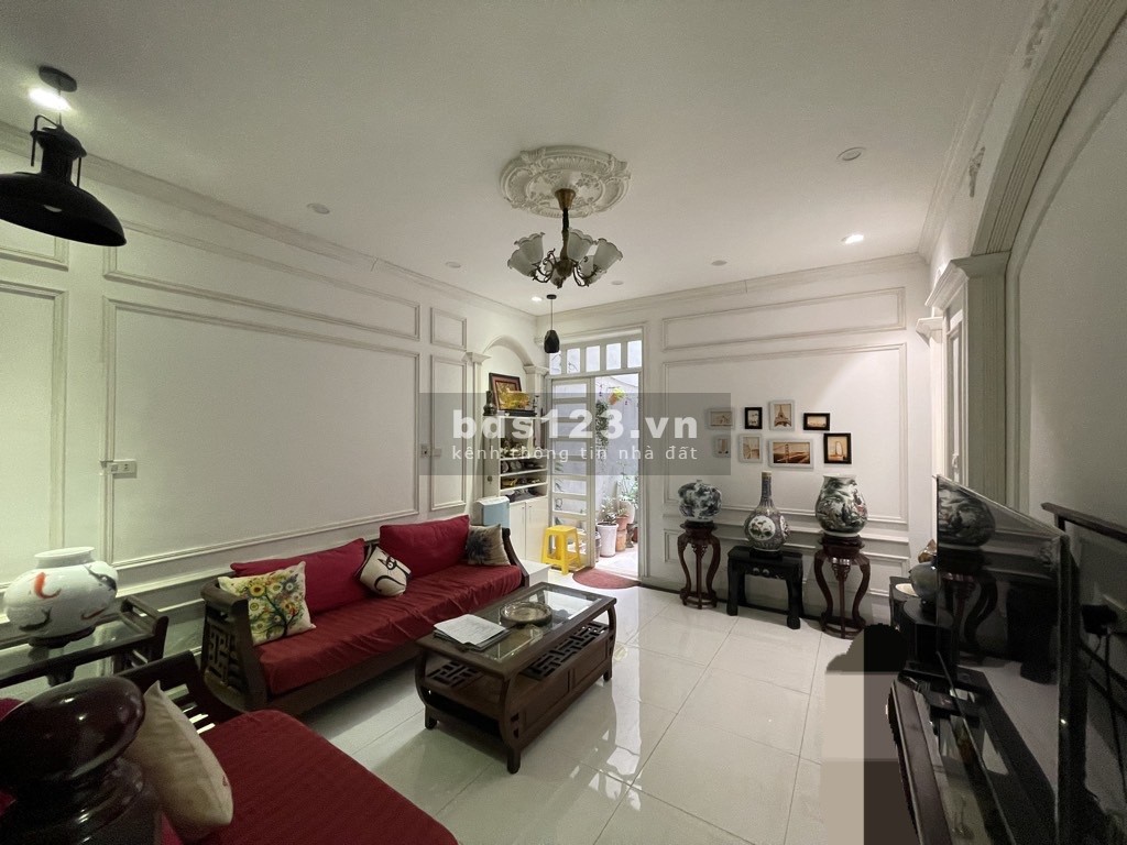 Bán nhà Thái Thịnh 60m giá 16.5 tỷ nhà đẹp ngõ thông dân…