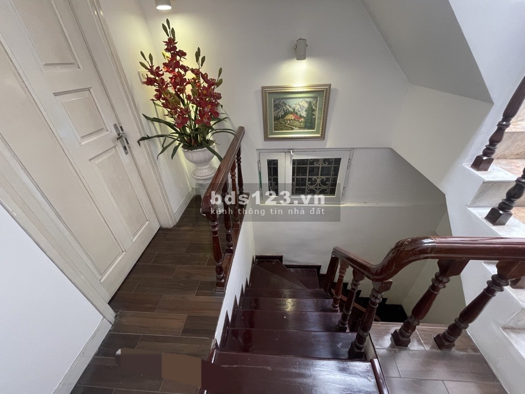 Bán nhà Thái Thịnh 60m giá 16.5 tỷ nhà đẹp ngõ thông dân…