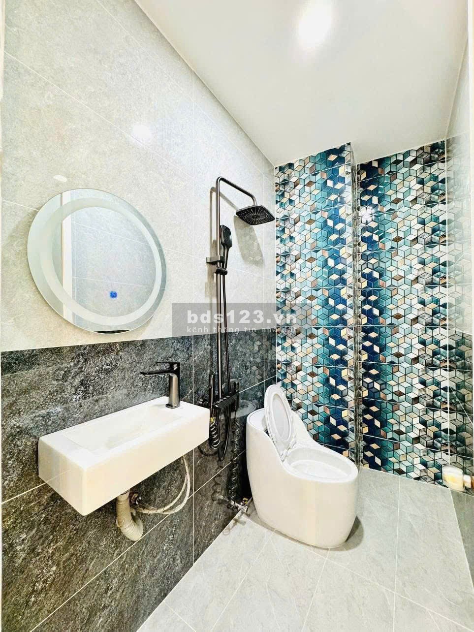 Nhà giá êm cực 72,6 m² trên Nơ Trang Long, P.13, Bình…