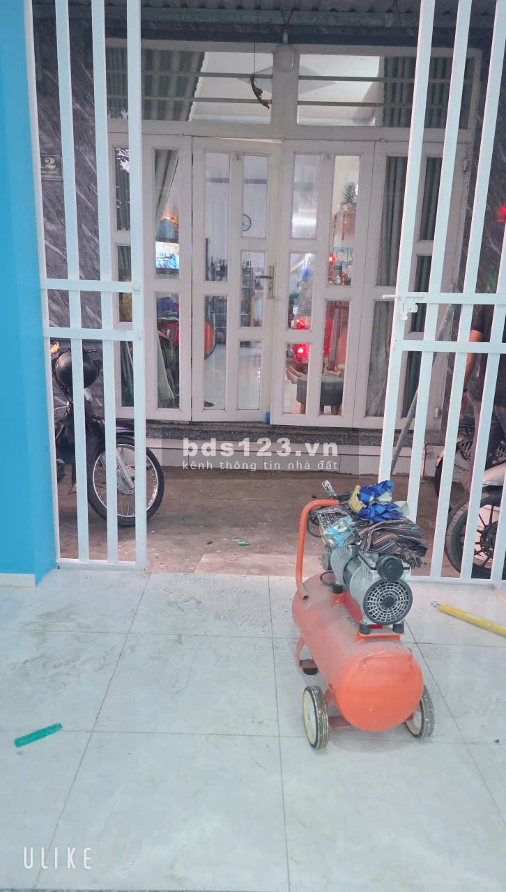 Nhà đẹp giá rẻ chính chủ cần bán gấp DT44m2, giá 770tr, sổ…