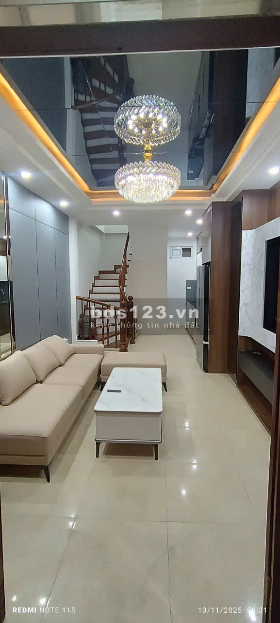 Bán Nhà 34m2 - 5 tầng, full nội thất cao cấp – Đường Láng…