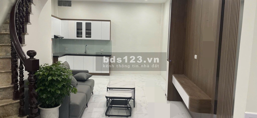 Nhà gần trường học gần chợ thuận tiện sinh hoạt ngõ…