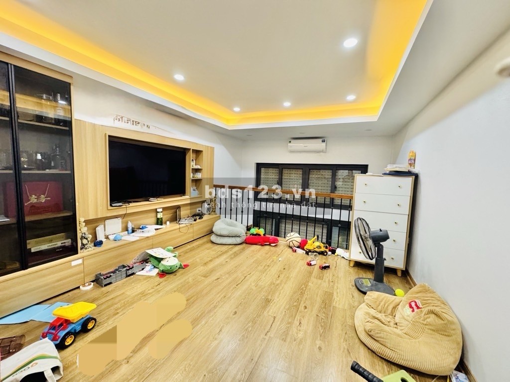 Bán nhà Tây Sơn gần bệnh viện Đống Đa 27m 7 tầng giá 8.3…