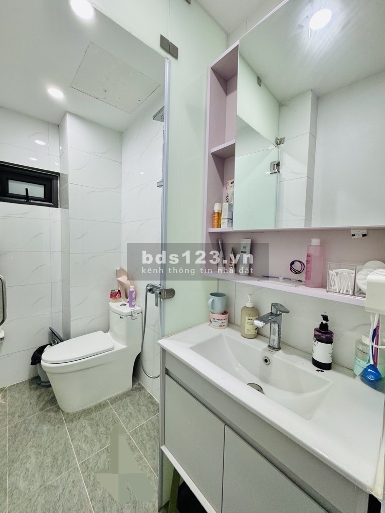 Bán nhà Tây Sơn gần bệnh viện Đống Đa 27m 7 tầng giá 8.3…