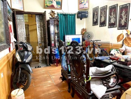 Gia đinh đang tìm nhà gần trường học gần chợ - Khương Trung…