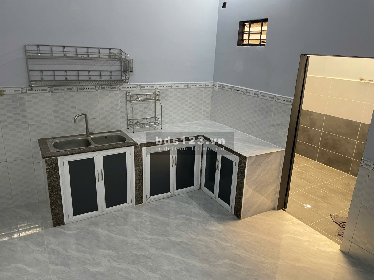 Cho thuê nhà riêng trong hẻm 80m2, 4 phòng ngủ, xã Thới Tam…