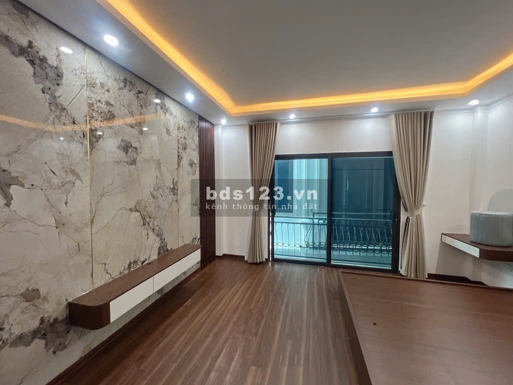 Bán nhà Trần Phú - giá 9,88 tỷ - 32m2 - Nhà mới xây - THANG MÁY…