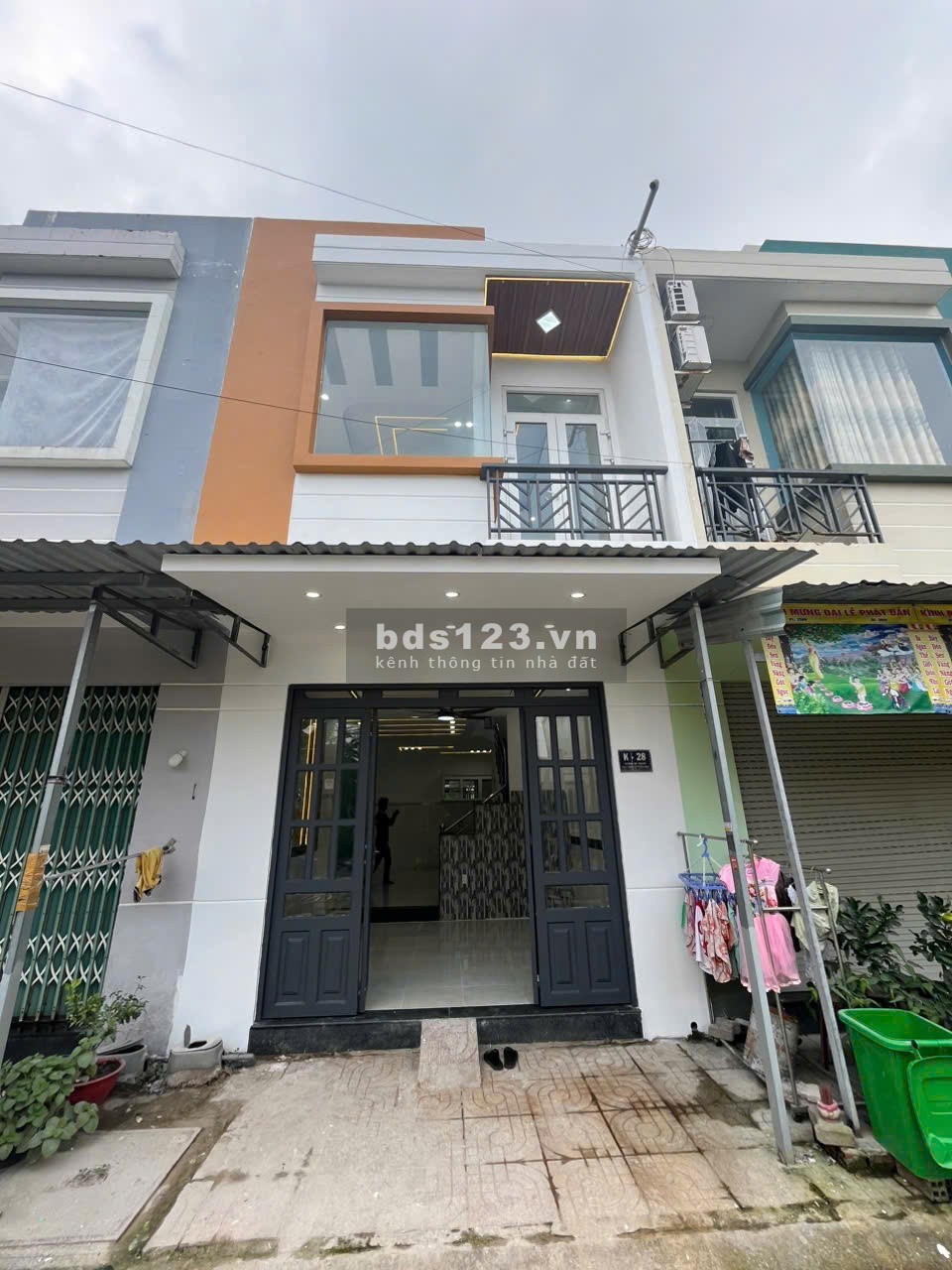 Nhà ngơp đẹp chính chủ bán gấp 80m2, Giá 1ty250 , SHR