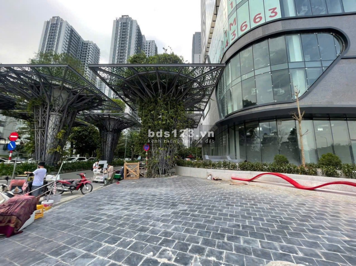 ROX Tower – Văn phòng hạng A 142-2.800m² ngay ngã tư Hồ Tùng…