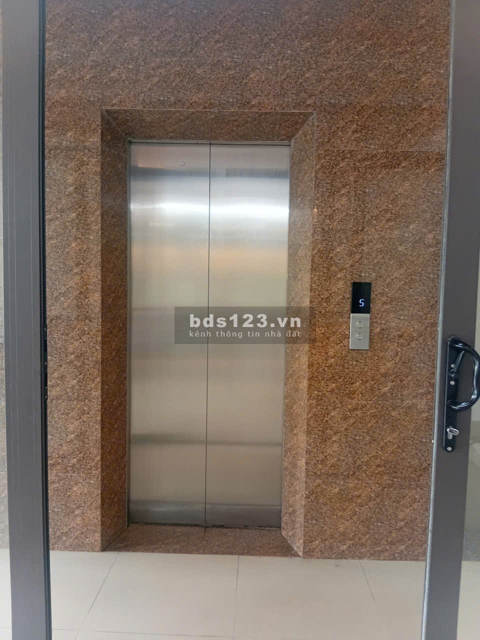 Mặt bằng văn phòng, kho Xuân Đỉnh thang máy phòng cháy 140m2…