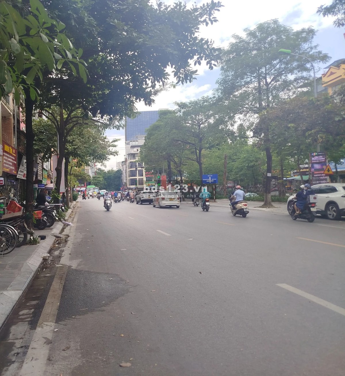 VĂN MIẾU TRUNG TÂM HOÀN KIẾM-HƠN 400m² GIỮA BA PHỐ VÀNG: HAI…