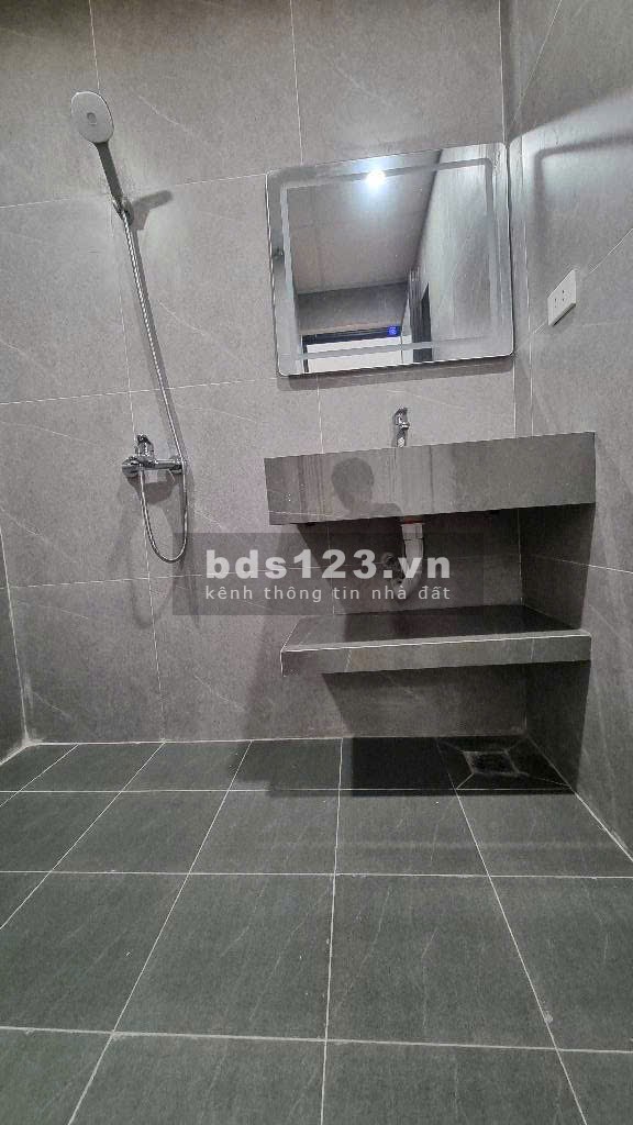 Nhà Riêng dân xây, gần Phố Minh Khai, Trần Khắc Chân 3 phút…