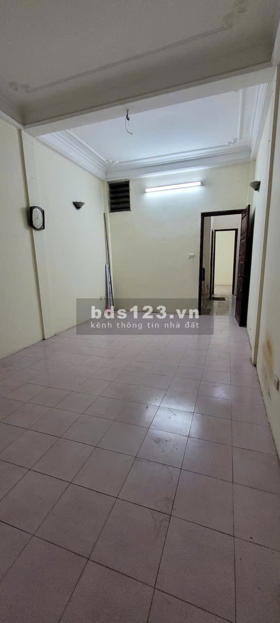 Bán Nhà Riêng – Ô Tô Tải 5 Tấn Đỗ Giữa Cửa – Khu Vip…