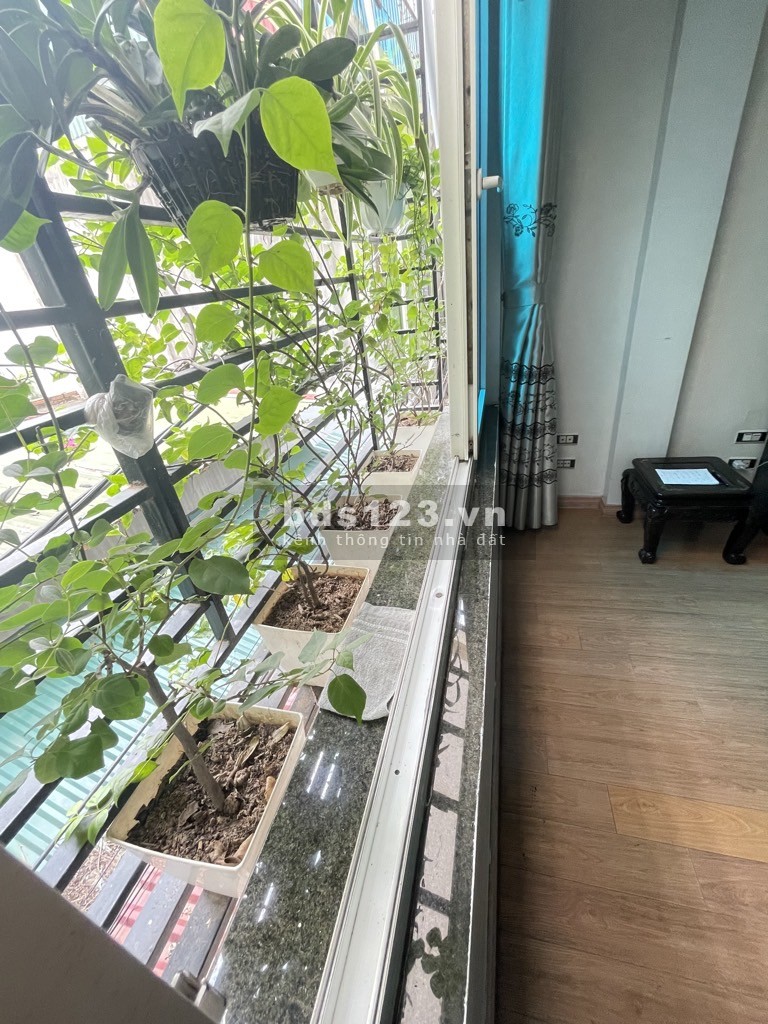 Khương Trung – Nhà tự xây chắc chắn, ngõ to ba gác – Gần…