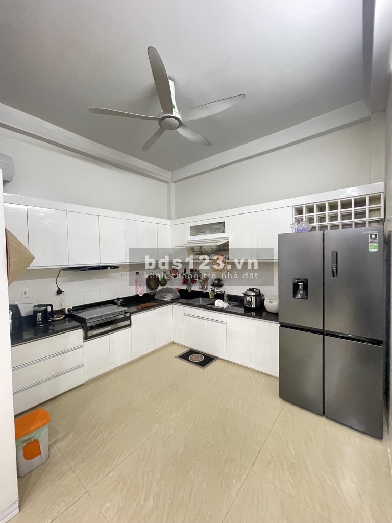 Khương Trung – Nhà tự xây chắc chắn, ngõ to ba gác – Gần…