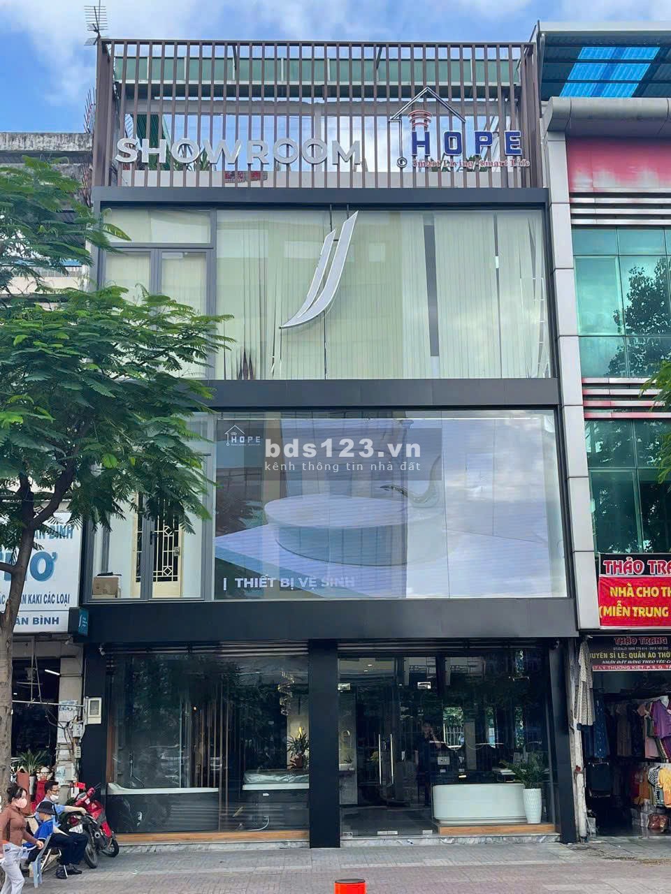 Cho Thuê Showroom Mặt Tiền Lý Thường Kiệt – 800m² – Sân…