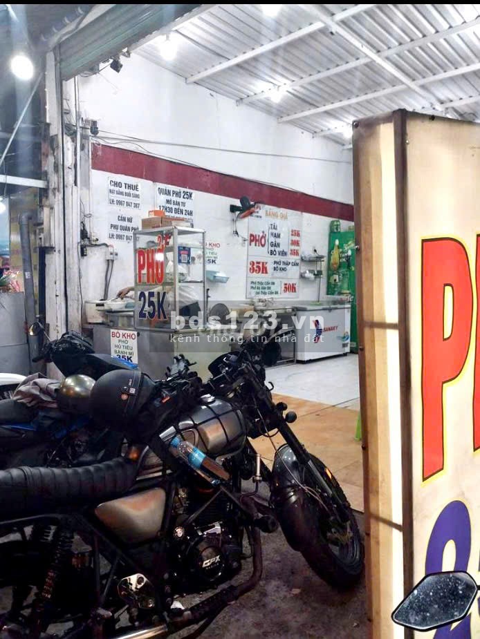 Cần sang quán phở đủ đồ dùng tại 45A Ung Văn Khiêm Bình Thạnh