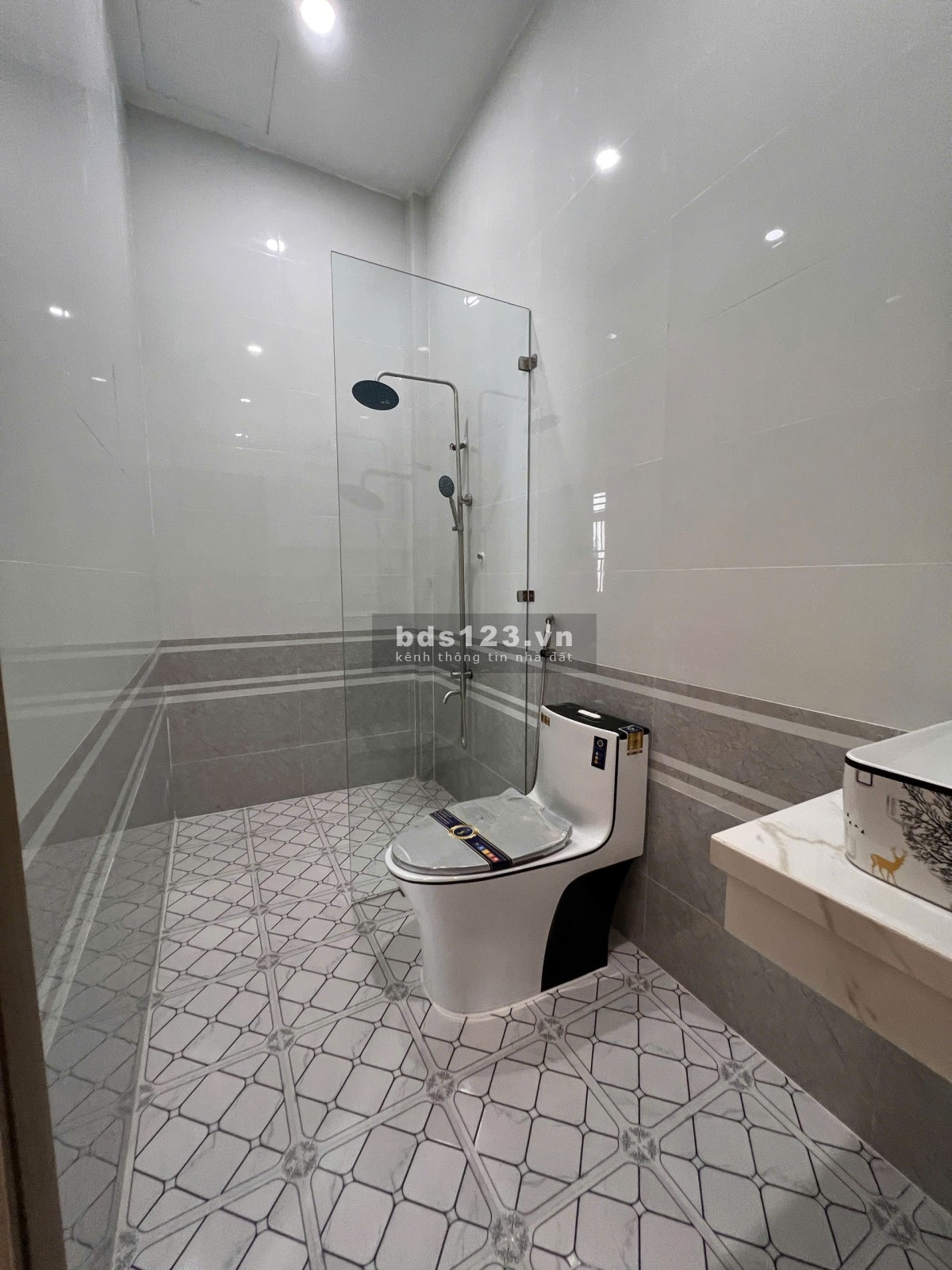 Bán Nhà liền kề1 Trệt 1 Lầu Cách Trường FPT 500m – KĐT5A…