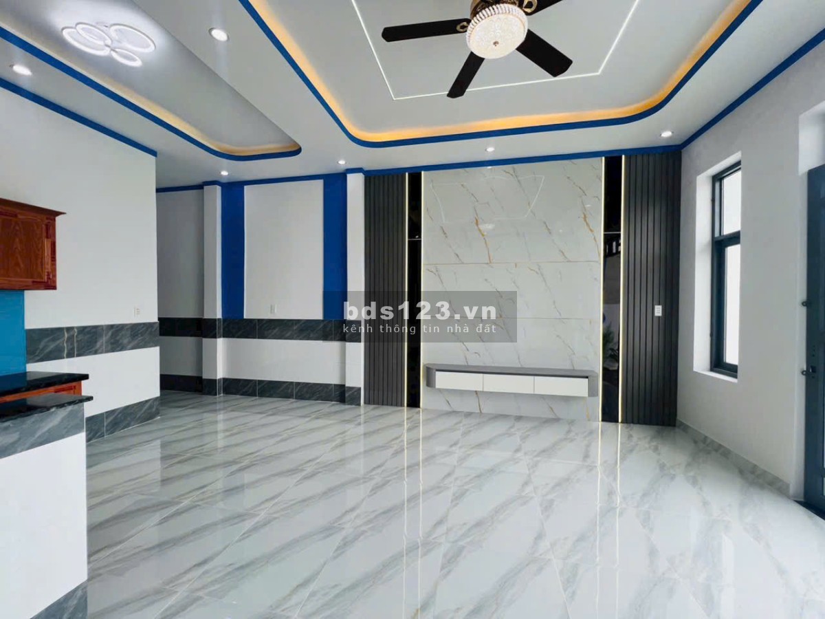 Nhà đẹp chính chủ, sổ riêng, gần chợ – DT 80m², giá 700…