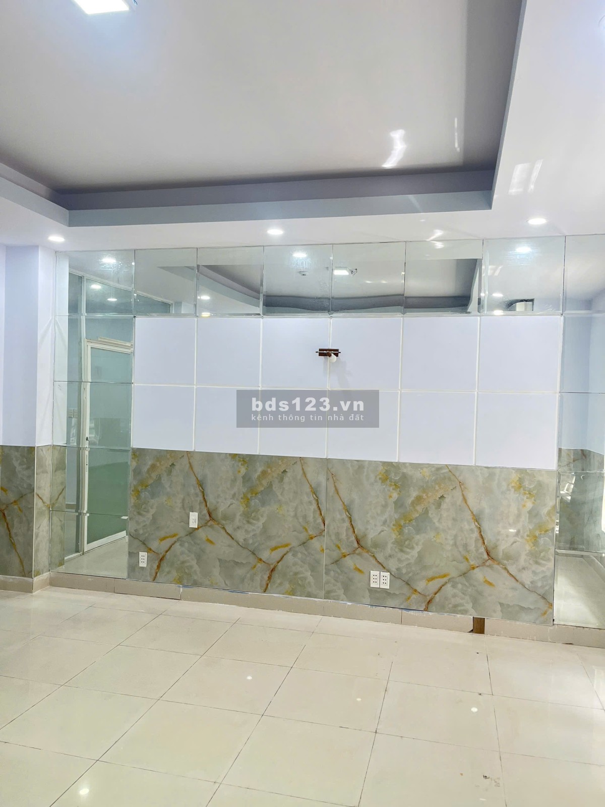 Bán nhà chính chủ – P. NCT, Quận 1 – 31.5 tỷ, thương lượng