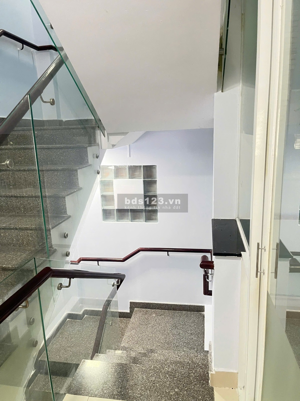 Bán nhà chính chủ – P. NCT, Quận 1 – 31.5 tỷ, thương lượng