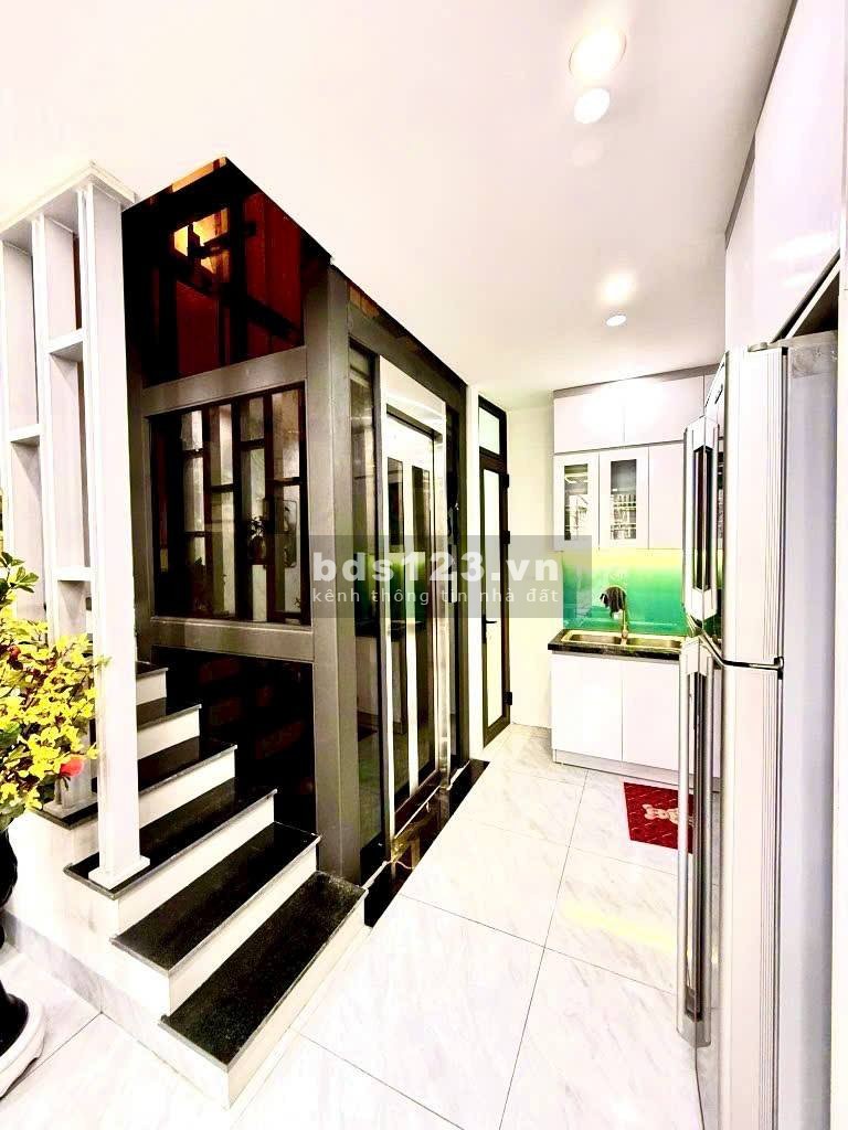 6 #TẦNG THANG MÁY MỚI KÍNH KOONG - NGÕ THÔNG TỨ TUNG - VF3…