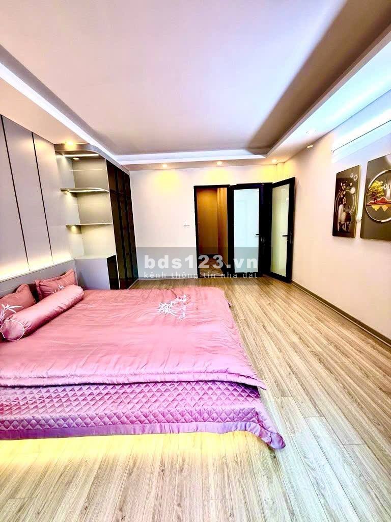 6 #TẦNG THANG MÁY MỚI KÍNH KOONG - NGÕ THÔNG TỨ TUNG - VF3…