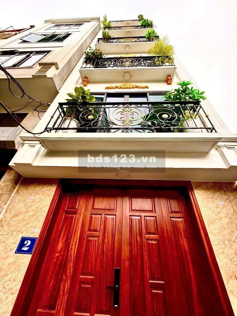 6 #TẦNG THANG MÁY MỚI KÍNH KOONG - NGÕ THÔNG TỨ TUNG - VF3…