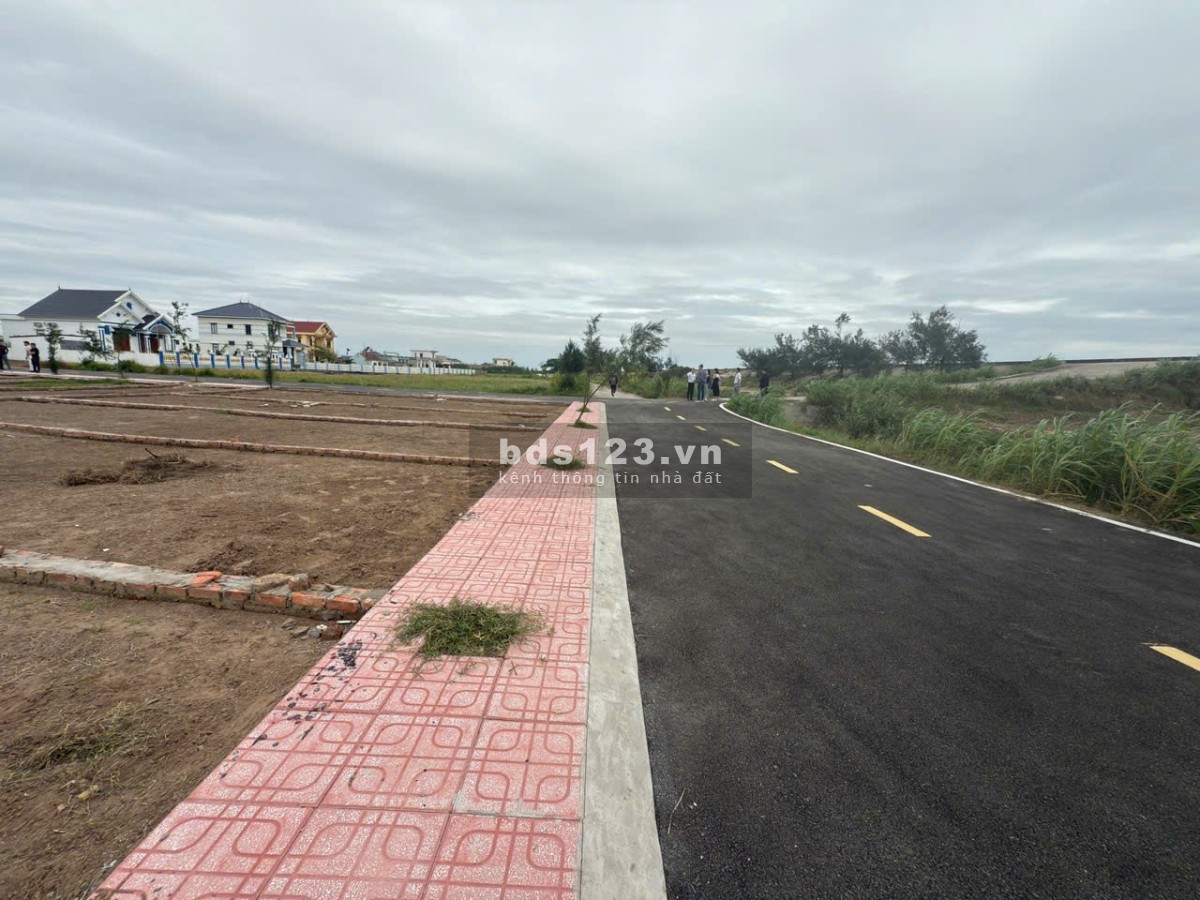 Bán đất ven biển Quất Lâm. Đất vuông đẹp cách biển 30m