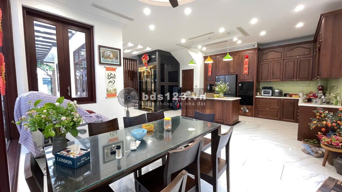 SIÊU PHẨM BIỆT THỰ FULL NỘI THẤT – THANG MÁY – SÂN VƯỜN RỘNG – TRUNG TÂM KĐT DƯƠNG NỘI – HÀ ĐÔNG