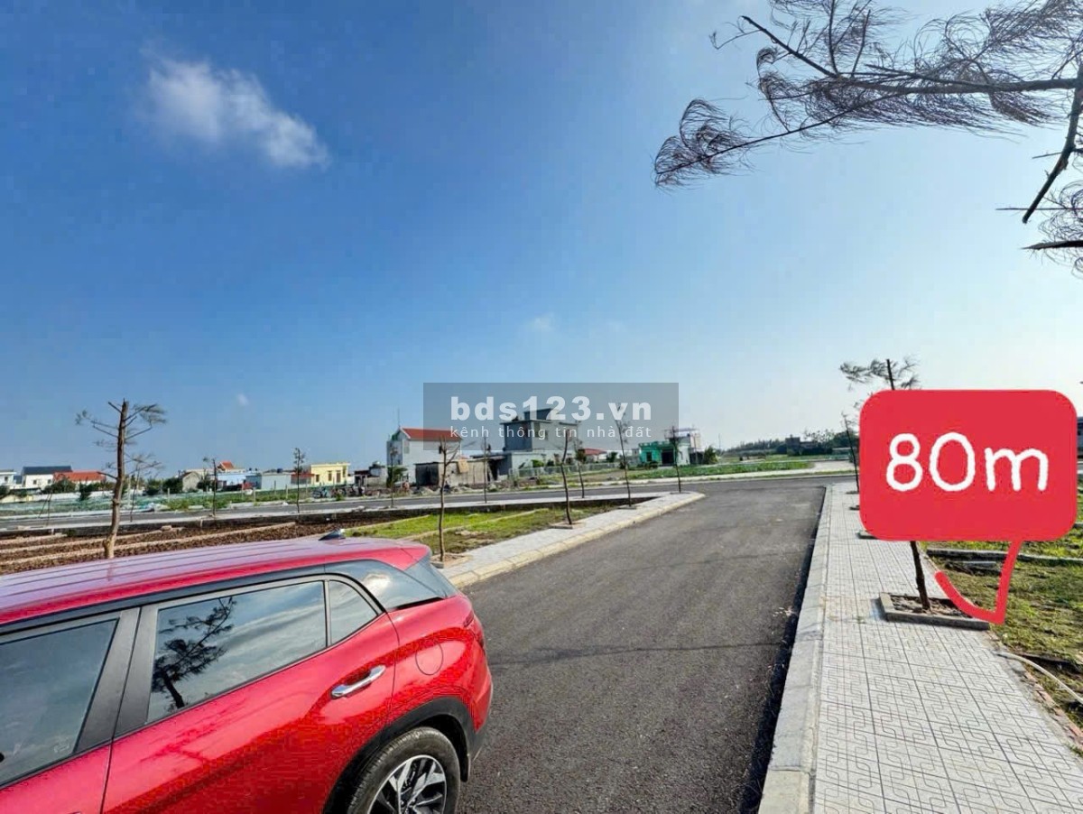 Đất ven biển sát vách tập đoàn flamigo và quảng trường biển